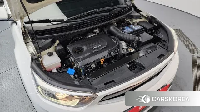 Kia Stonic id 3593364 из Кореи 16