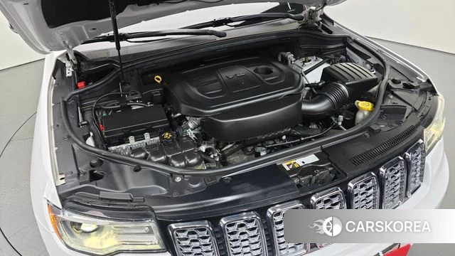 Jeep Grand Cherokee id 4231960 из Кореи 29