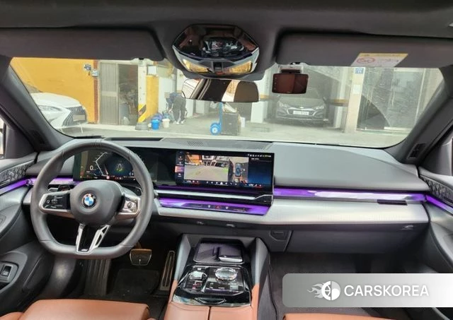 BMW 5 Series (G60) 2024 Серый из Кореи, фото 6