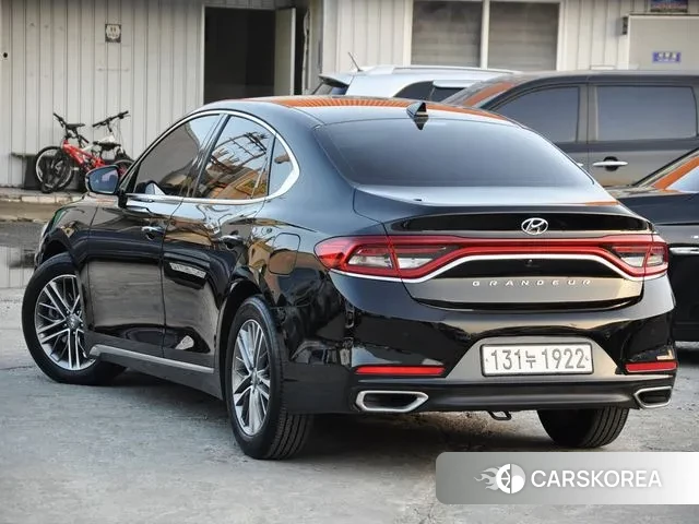 Hyundai Grandeur IG id 3713764 из Кореи 16