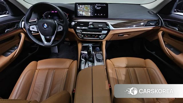 BMW 5 Series (G30) id 3923496 из Кореи 16