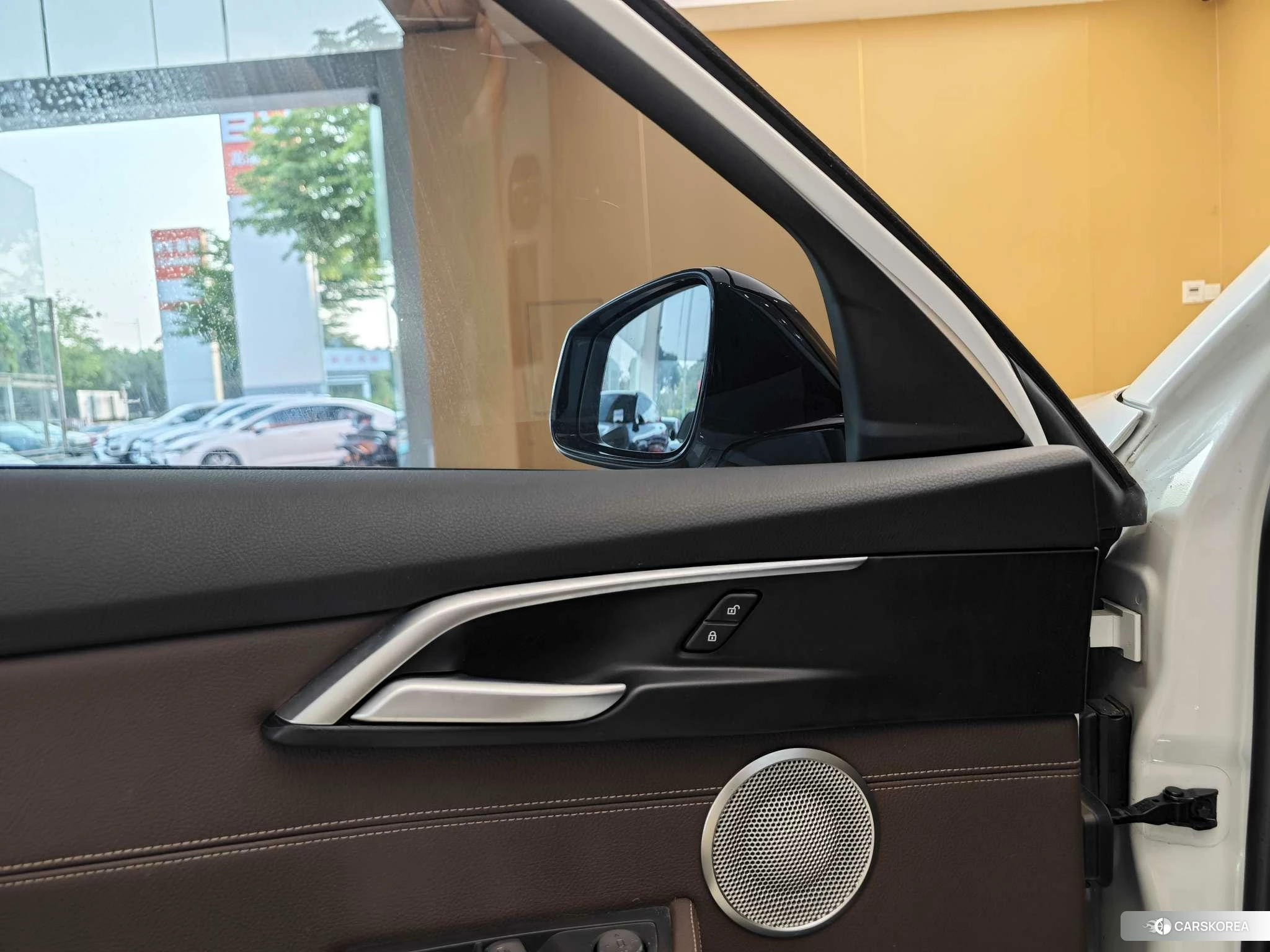 BMW 1 series id 4486148 из Китая 31