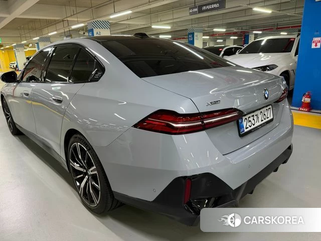 BMW 5 Series (G60) id 4359896 из Кореи 8