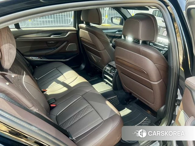 BMW 5 series PHEV id 4265746 из Китая 14