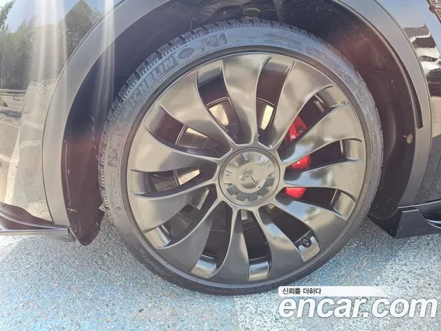 Tesla Model Y id 2672934 из Кореи 11