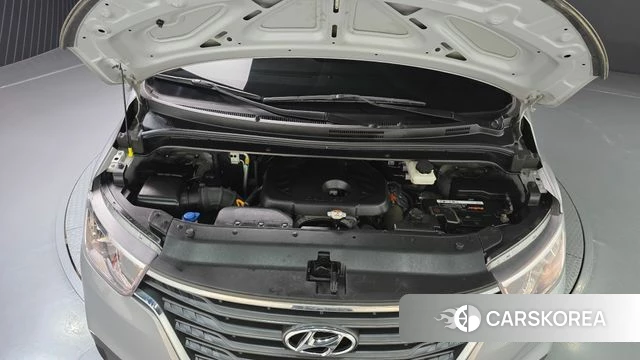 Hyundai The New Grand Starex id 4459385 из Кореи 16