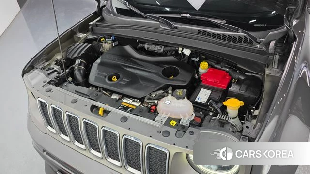 Jeep Renegade id 3899179 из Кореи 16