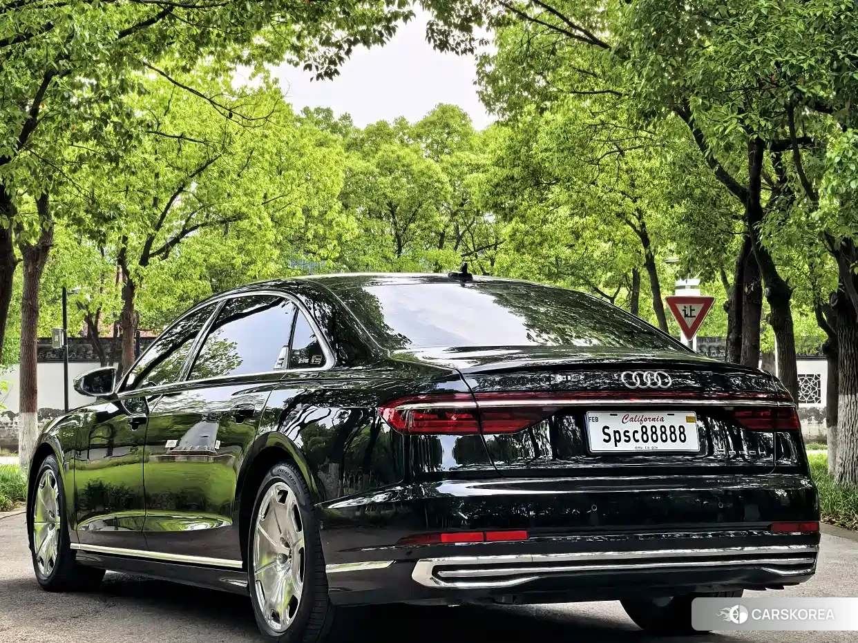Audi A8 2025 Черный из Китая, фото 6