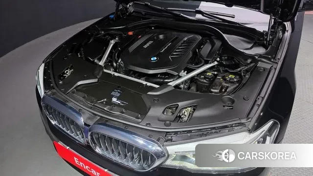 BMW 5 Series (G30) id 3018762 из Кореи 16