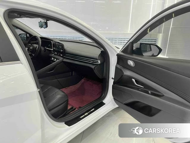 Hyundai Elantra id 4298242 из Китая 17