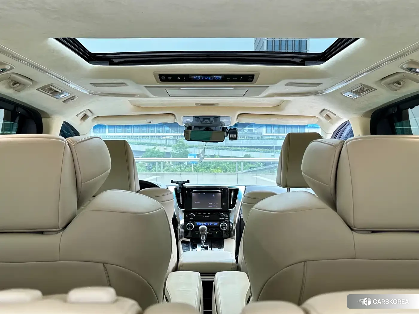Toyota Vellfire id 4601004 из Китая 14