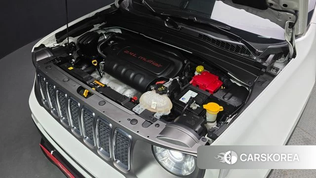 Jeep Renegade id 3853402 из Кореи 16