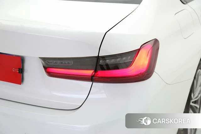 BMW 3 series id 3919568 из Китая 15
