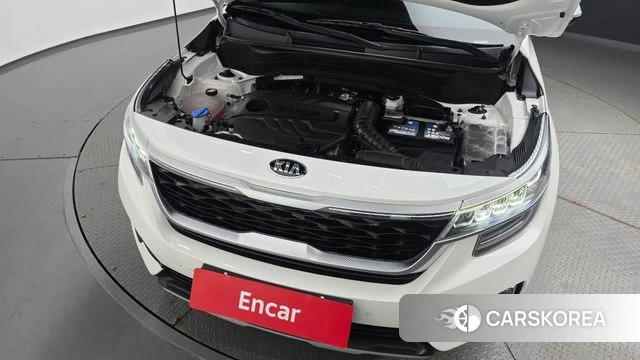 Kia Seltos id 4918101 из Кореи 26