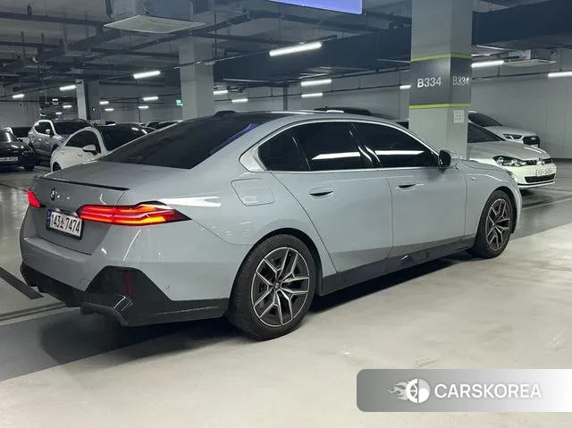 BMW 5 Series (G60) id 3026689 из Кореи 16