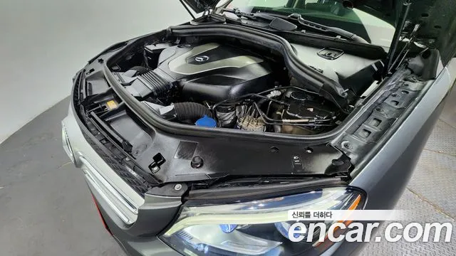 Mercedes-Benz GLE - Class W166 id 2700675 из Кореи 16