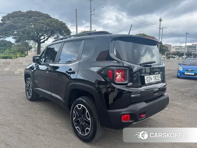 Jeep Renegade id 3666810 из Кореи 16