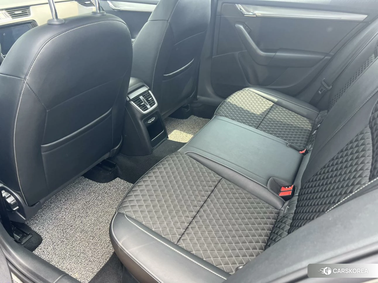 Skoda Octavia id 4405799 из Китая 10