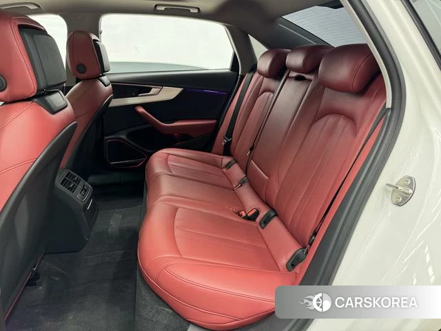 Audi A4L id 4358965 из Китая 13