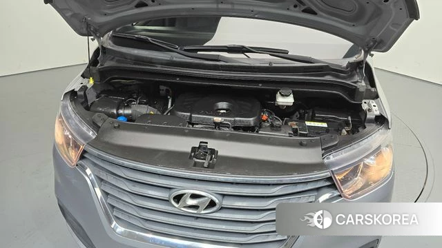Hyundai The New Grand Starex id 4477295 из Кореи 16