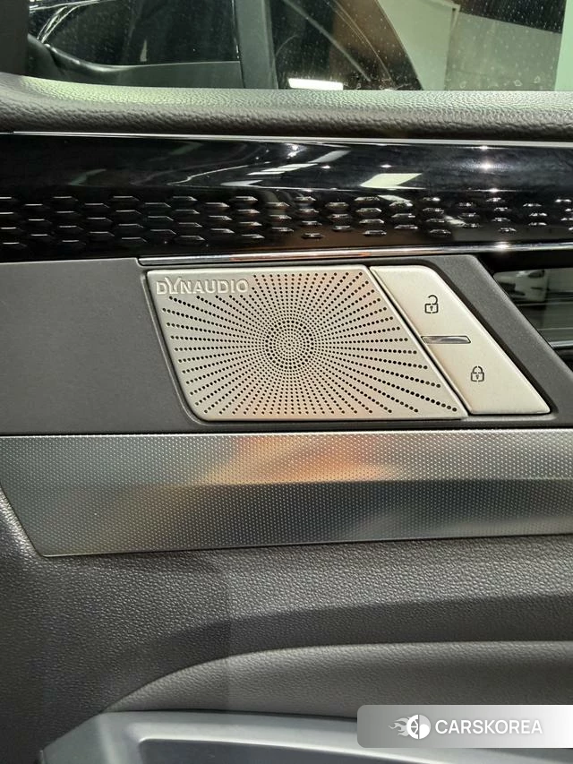 Volkswagen Passat id 4240052 из Китая 7