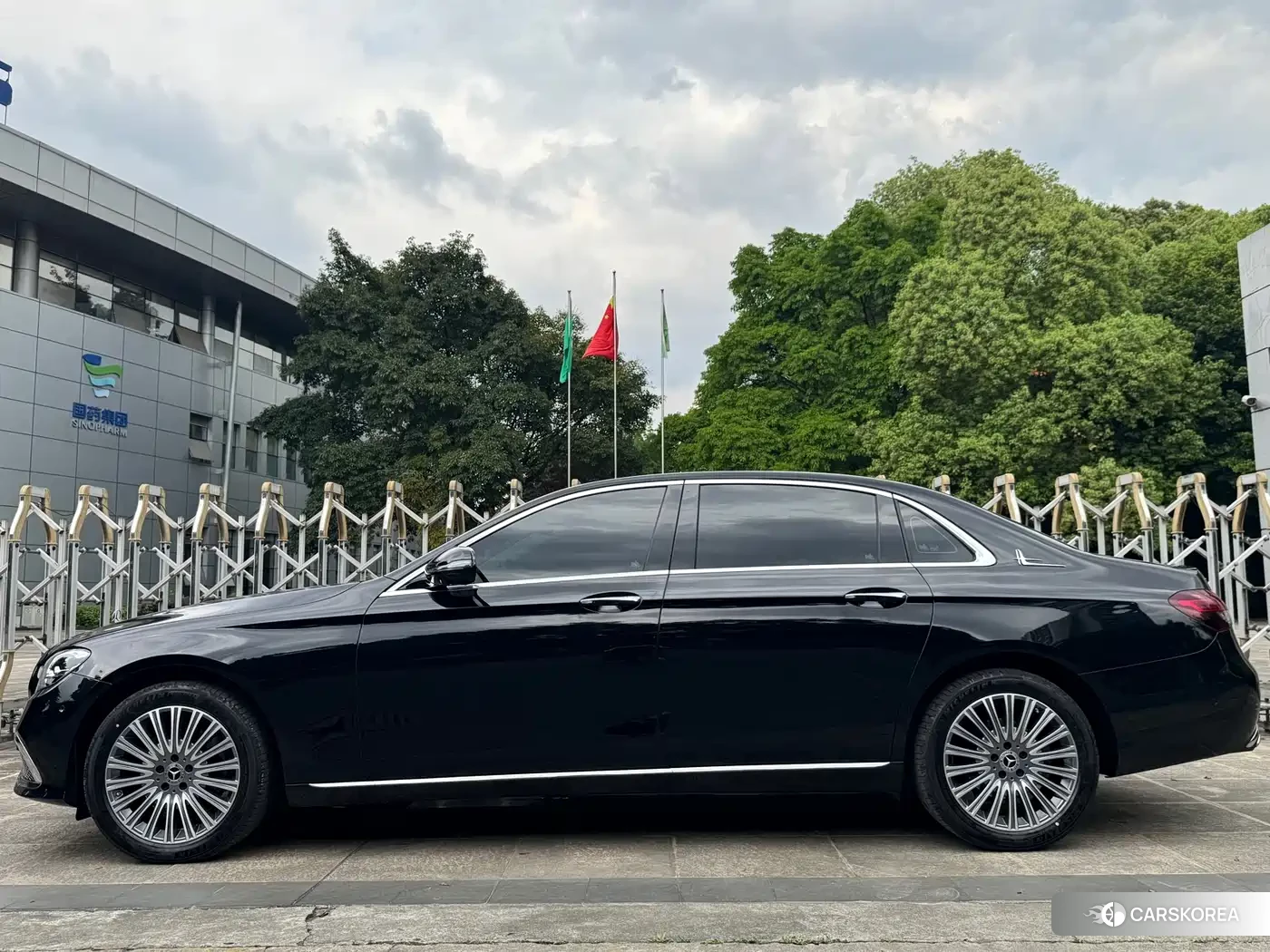 Mercedes-Benz E-Class id 4548306 из Китая 16