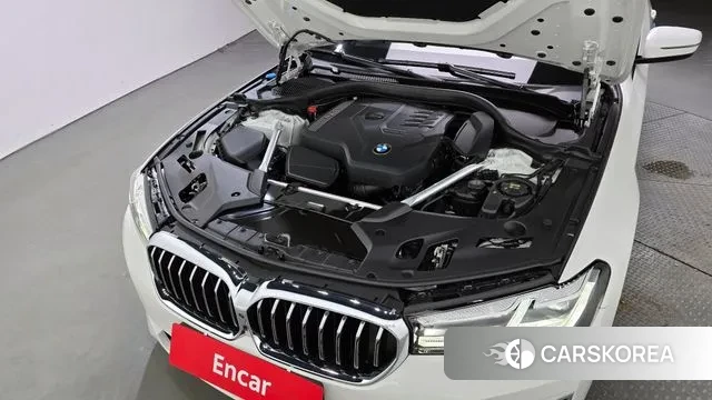 BMW 5 Series (G30) id 3036761 из Кореи 16