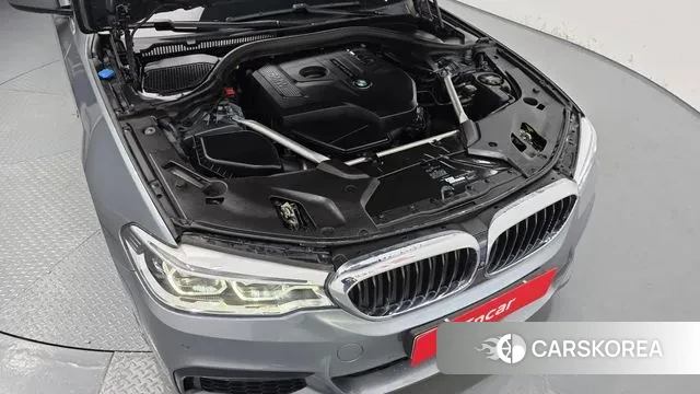 BMW 5 Series (G30) id 3445117 из Кореи 16