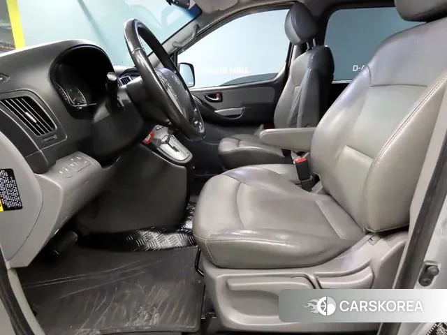 Hyundai The New Grand Starex id 3742737 из Кореи 16