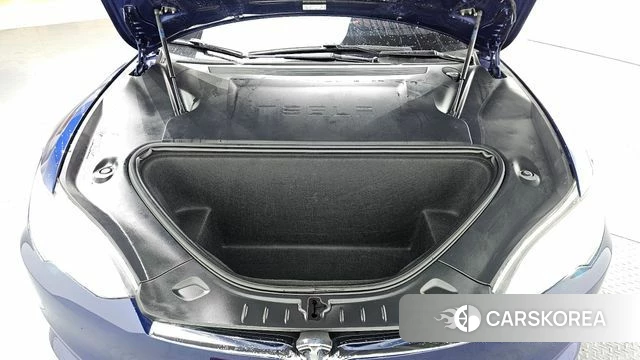 Tesla Model S id 3860646 из Кореи 16