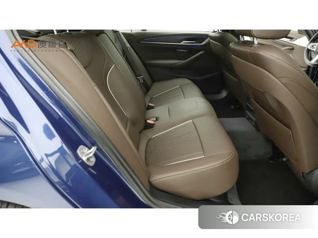 BMW 5 series PHEV 2022 Синий из Китая, фото 6