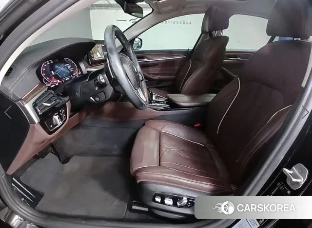 BMW 5 Series (G30) id 3438853 из Кореи 16