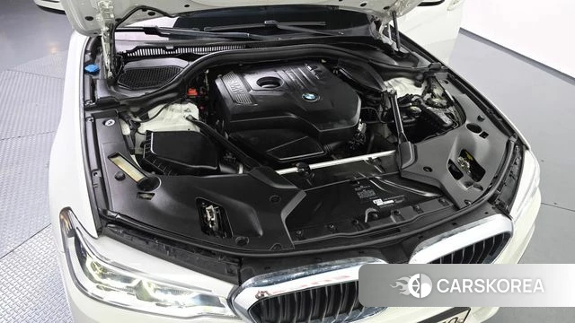 BMW 5 Series (G30) id 4286348 из Кореи 28