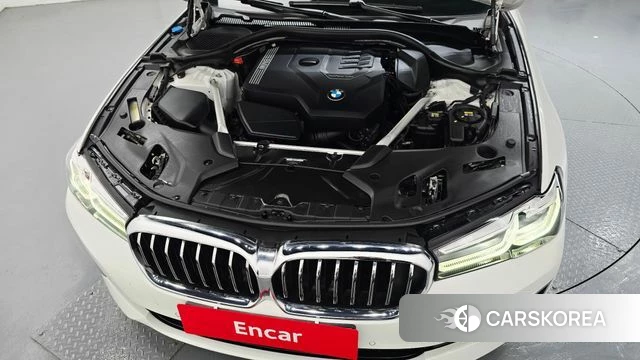 BMW 5 Series (G30) id 4224158 из Кореи 16