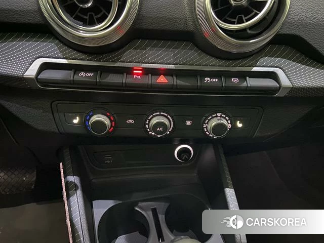 Audi Q2L id 4274349 из Китая 23