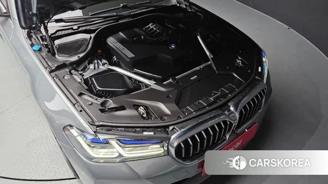 BMW 5 Series (G30) id 3770761 из Кореи 16