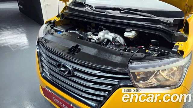 Hyundai The New Grand Starex id 2457813 из Кореи 16