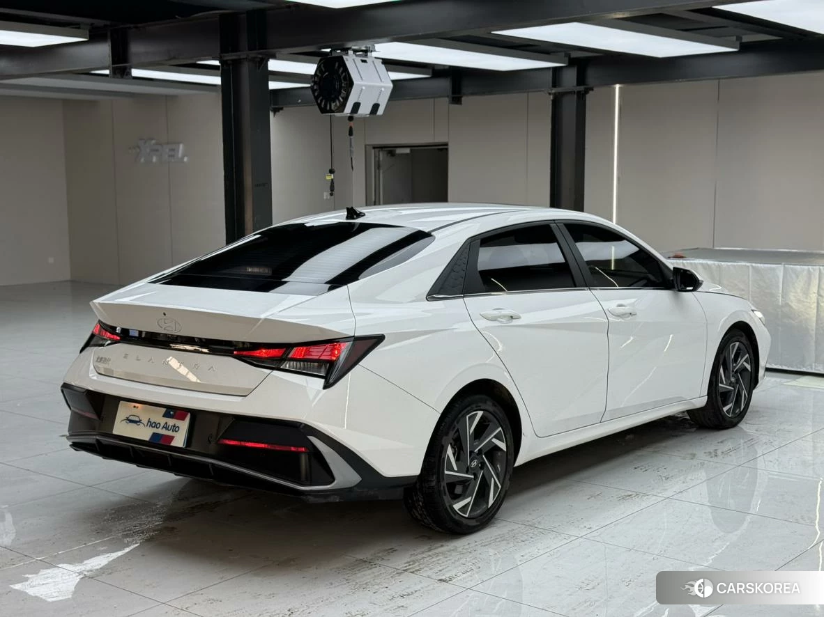 Hyundai Elantra id 4419411 из Китая 8