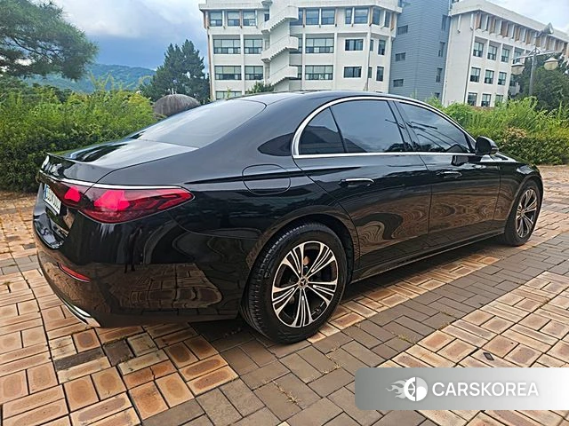 Mercedes-Benz E-Class W214 id 4680038 из Кореи 16
