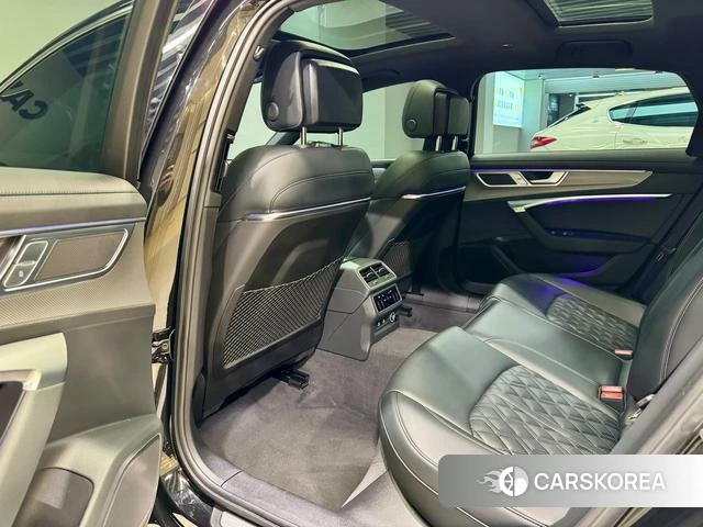 Audi A6L id 3810381 из Китая 26