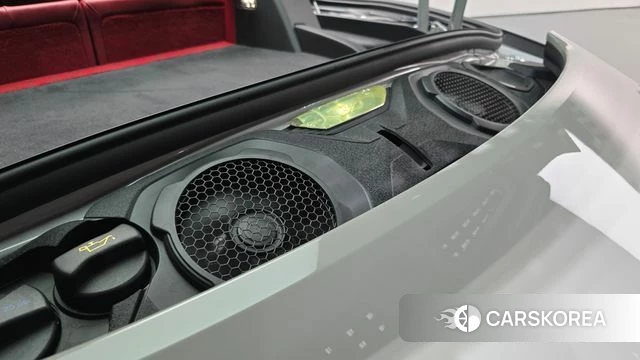 Porsche 911(992) id 4590628 из Кореи 27
