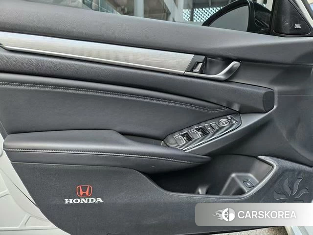 Honda Accord id 4259288 из Китая 8