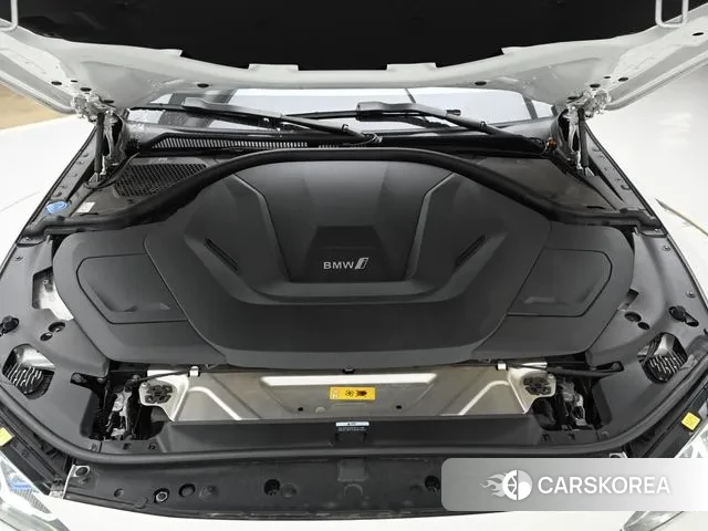 BMW i4 id 3405694 из Кореи 16