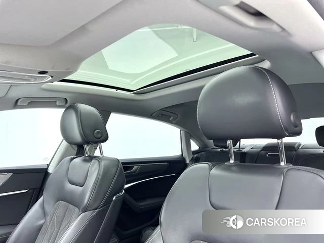 Audi A7L id 4263933 из Китая 16