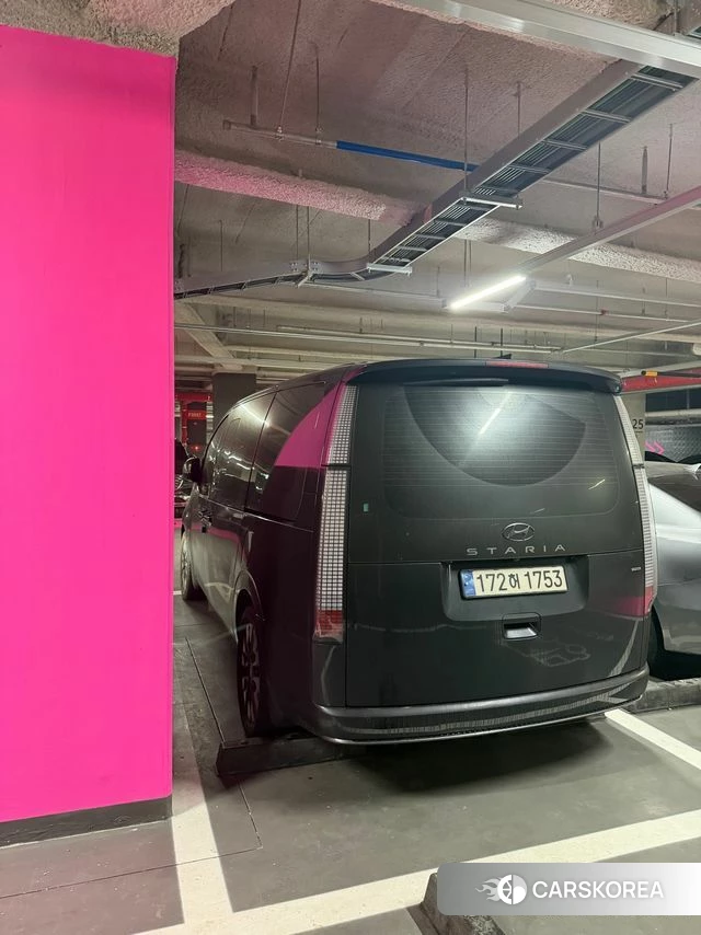 Hyundai Staria 2022 Серый из Кореи, фото 6