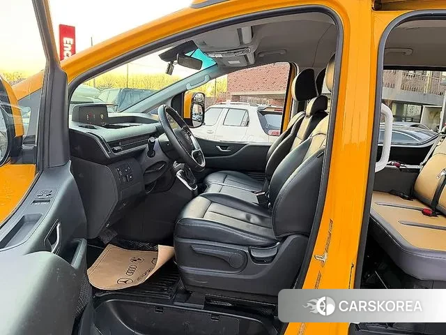 Hyundai Staria id 3472448 из Кореи 16