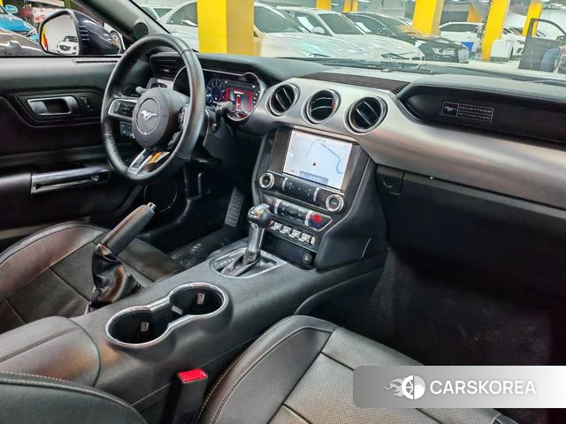 Ford Mustang 2021 Черный из Китая, фото 6