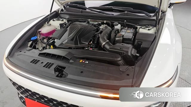 Hyundai Grandeur (GN7) id 3817922 из Кореи 16