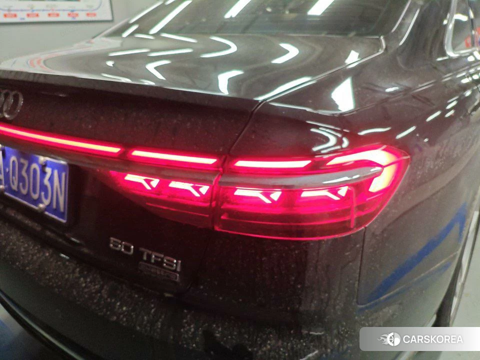 Audi A8 2022 Черный из Китая, фото 6