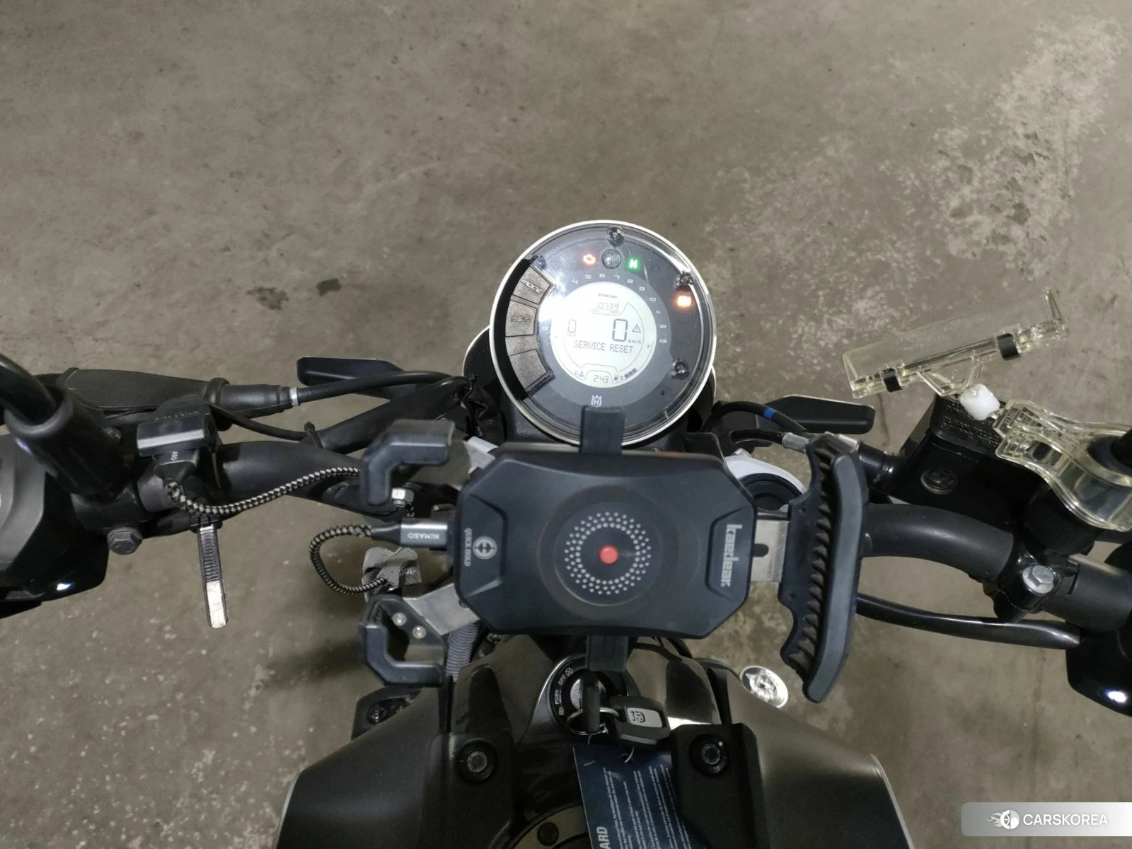 Husqvarna SVARTPILEN 250 id 3939694 из Японии 6